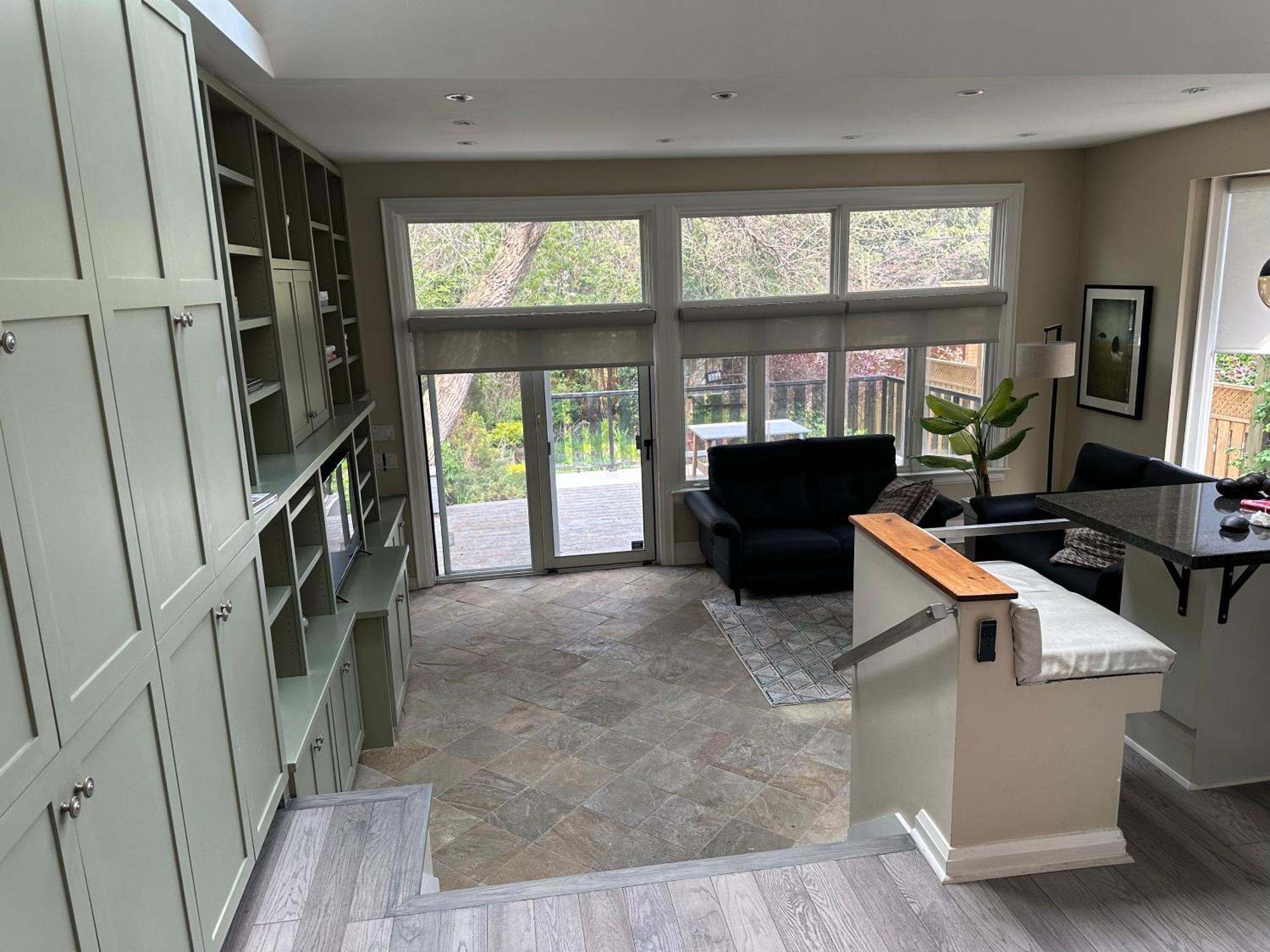 Double Bedroom On Up Or 3 Bedrooms In Basement Near Eglinton Subway Station Toronto Exterior photo